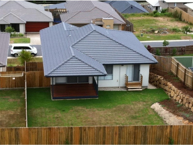 35 Hadrian Crescent, Pacific Pines QLD 4211