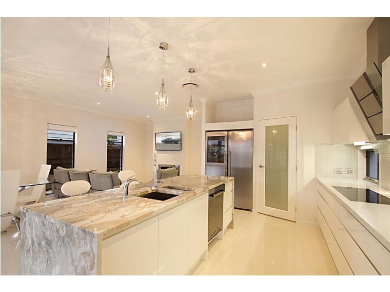 379a Stanely Street, North Ward QLD 4810