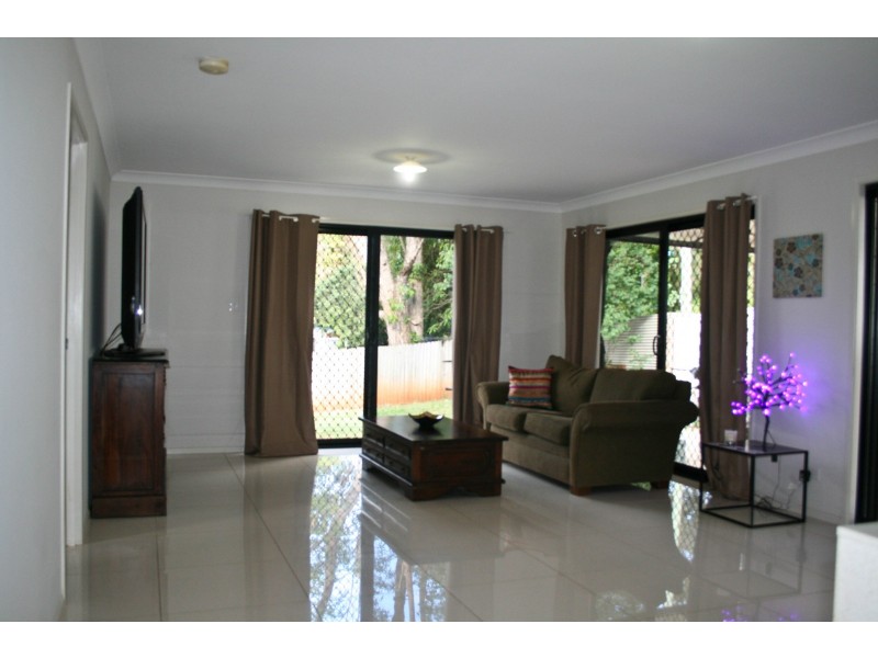 10 Koorawatha Lane, Palmwoods QLD 4555