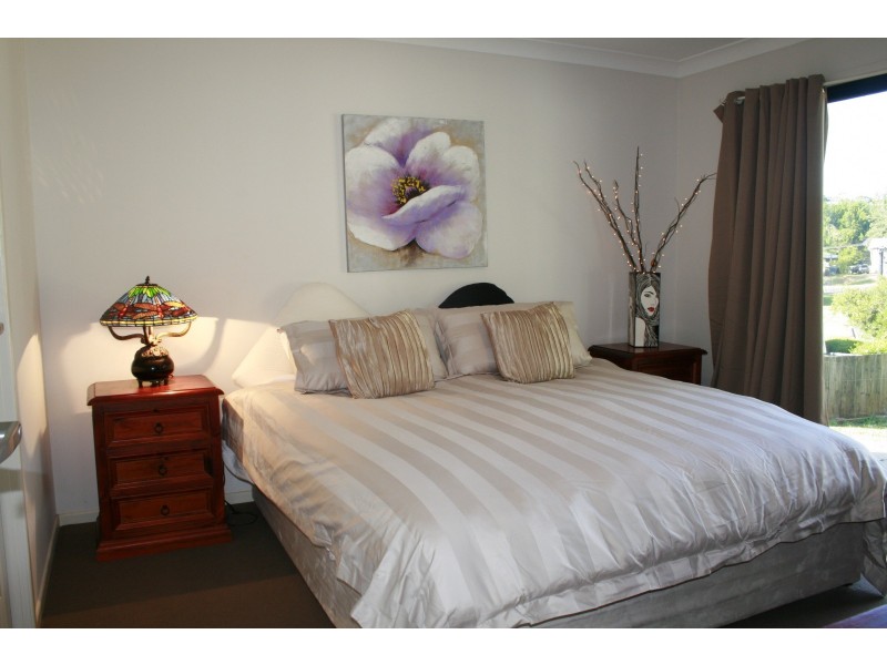 10 Koorawatha Lane, Palmwoods QLD 4555