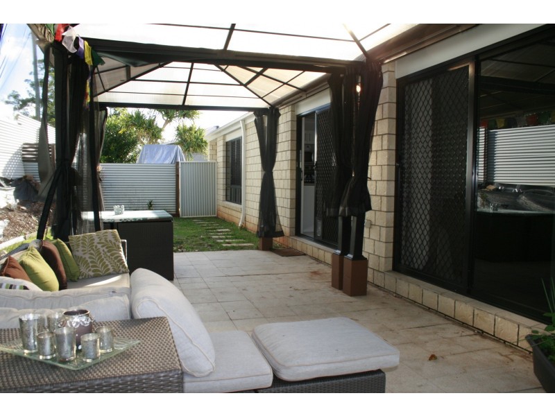 10 Koorawatha Lane, Palmwoods QLD 4555