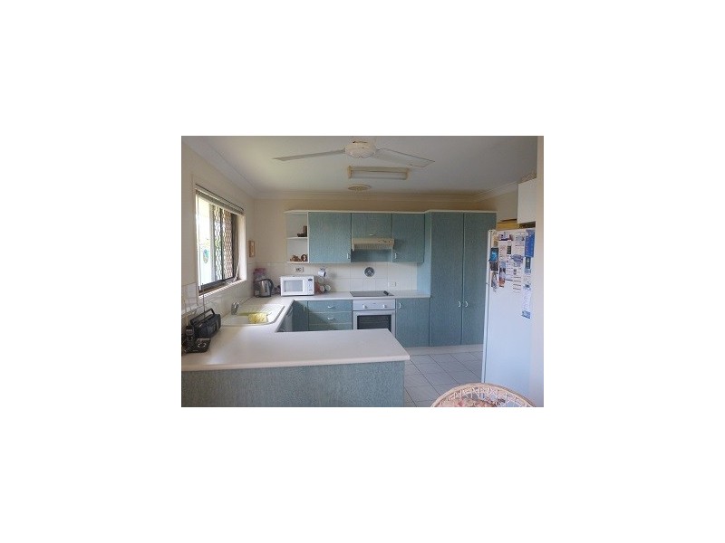 30 Launch Road, Mermaid Waters QLD 4218