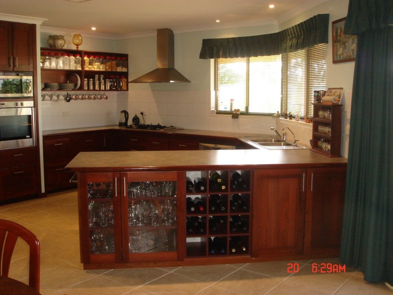 20 Heales Way, Green Head WA 6514