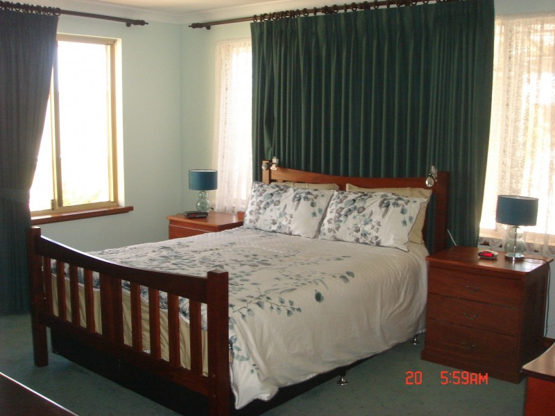 20 Heales Way, Green Head WA 6514