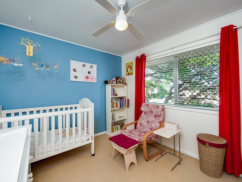 1/27 Denman Street, Greenslopes QLD 4120