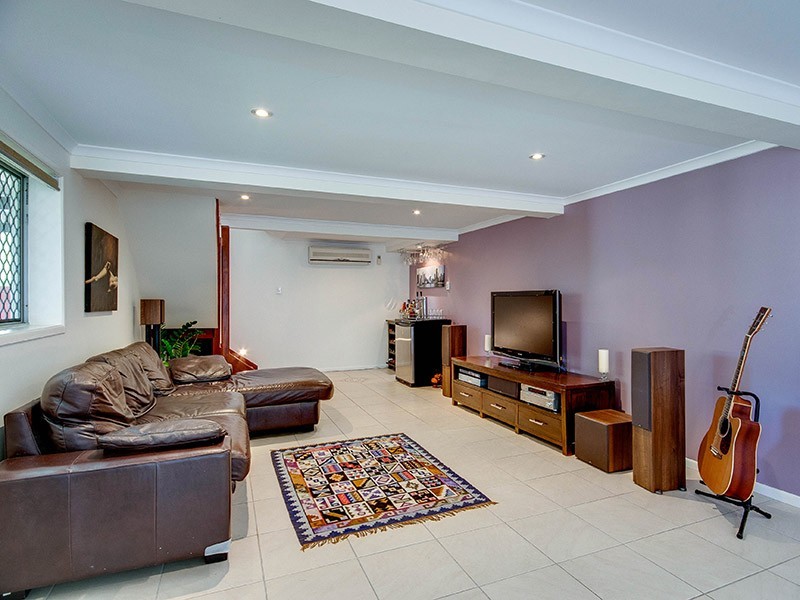 1/27 Denman Street, Greenslopes QLD 4120