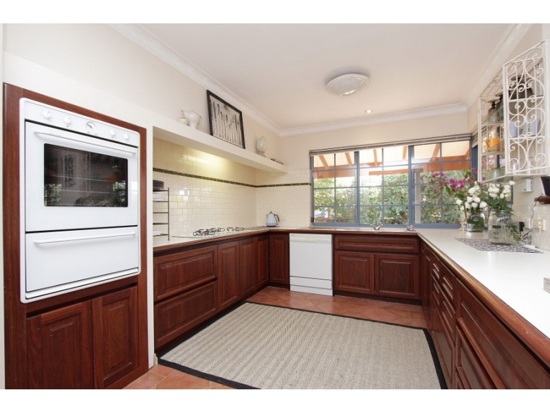 14 Chardonnay Drive, The Vines WA 6069