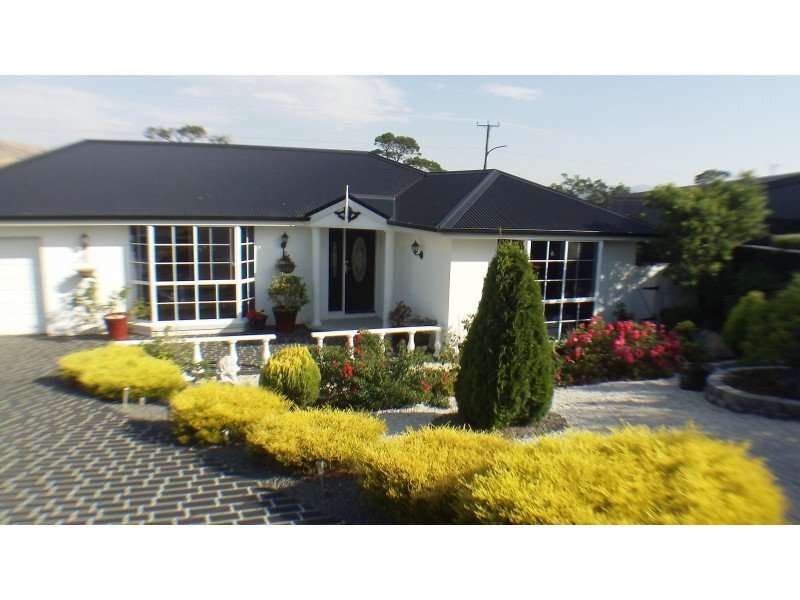 15 Caitlin Court, Midway Point TAS 7171