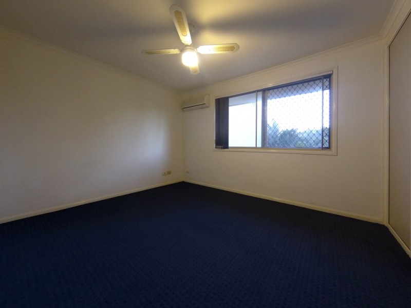 2/63 Olsen Avenue, Labrador QLD 4215