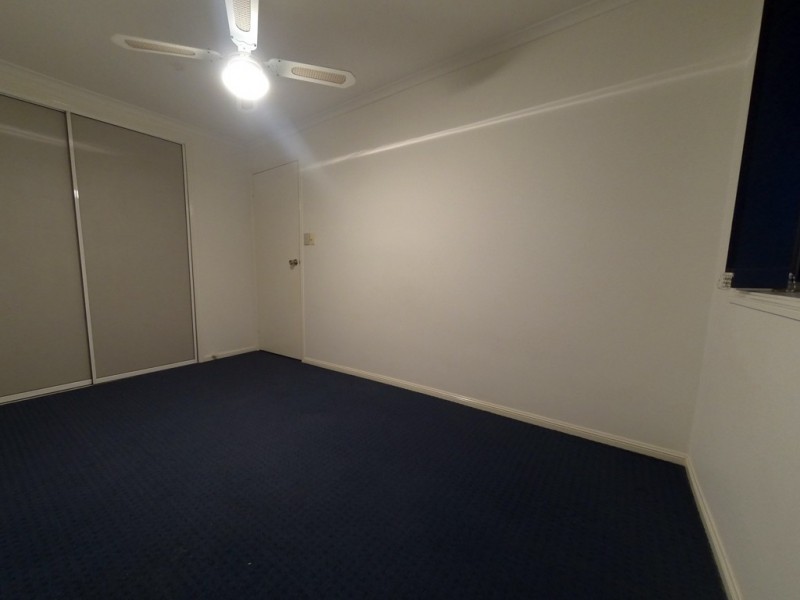 2/63 Olsen Avenue, Labrador QLD 4215