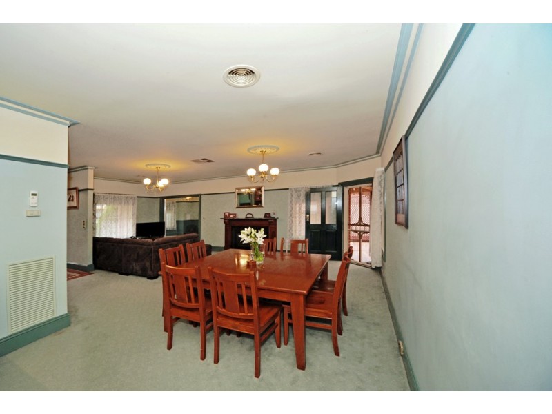 14 Peace Street, Kangaroo Flat VIC 3555