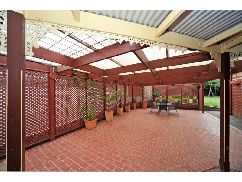 14 Peace Street, Kangaroo Flat VIC 3555