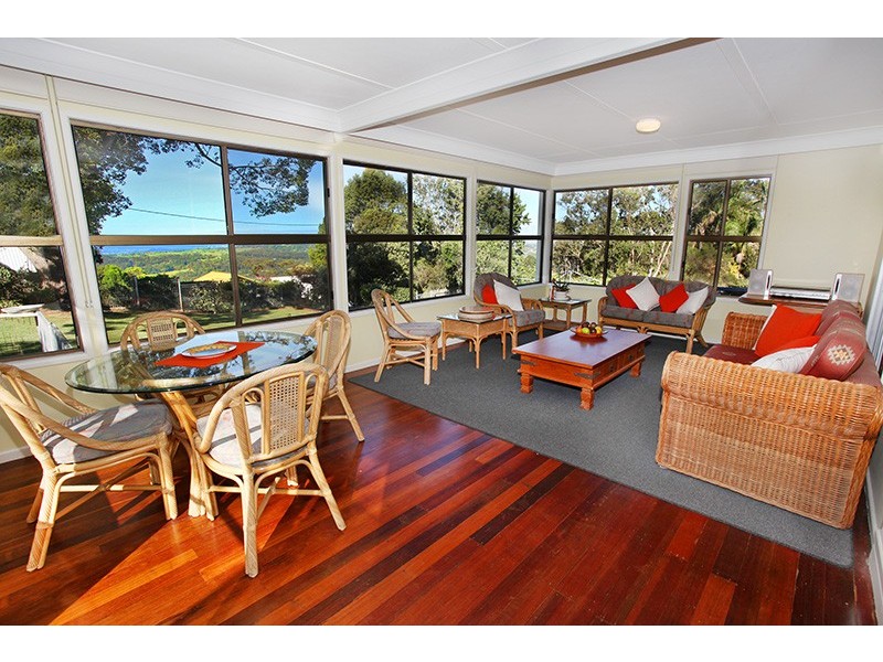 32 Post Office Road, Mapleton QLD 4560