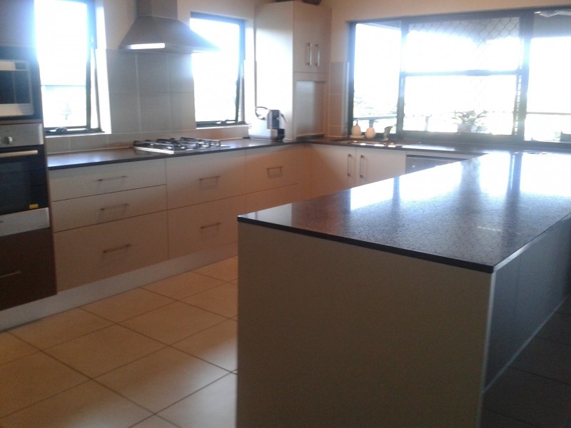 19 Emperor Street, Kanimbla QLD 4870