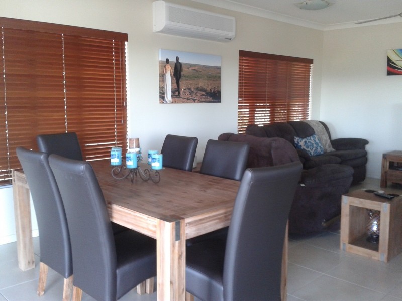 19 Emperor Street, Kanimbla QLD 4870