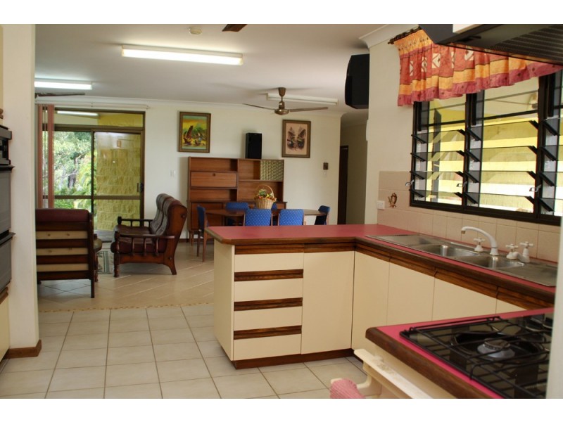 1 Harry Heath Close, Cooktown QLD 4895