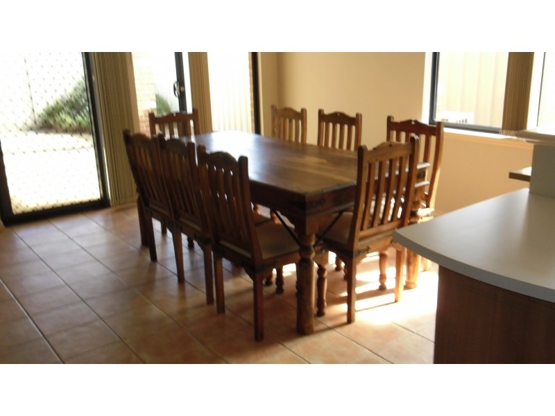 2/24 Felpham Court, Success WA 6164