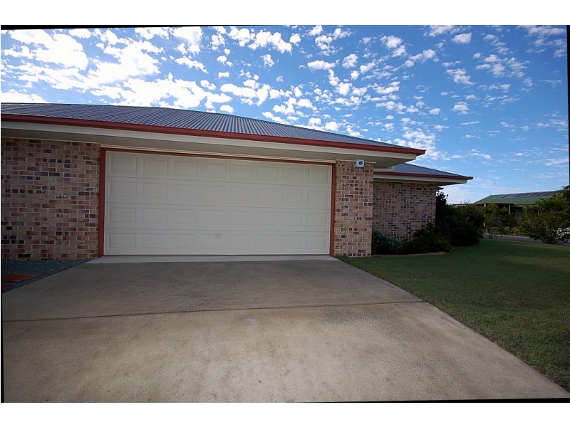 39 Clarendon Street, Strathpine QLD 4500