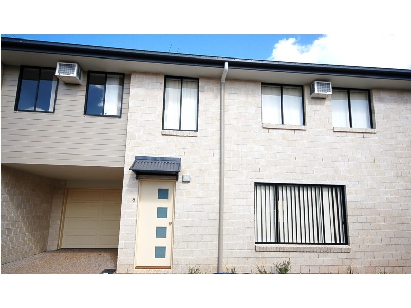 6/118 Samsonvale Road, Strathpine QLD 4500