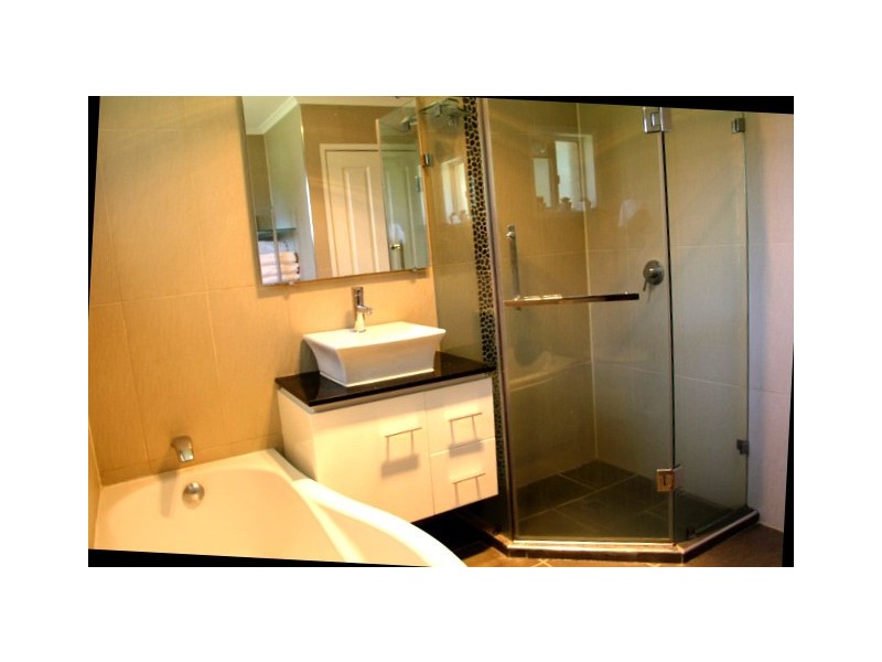 1/129 Spitfire Avenue, Strathpine QLD 4500