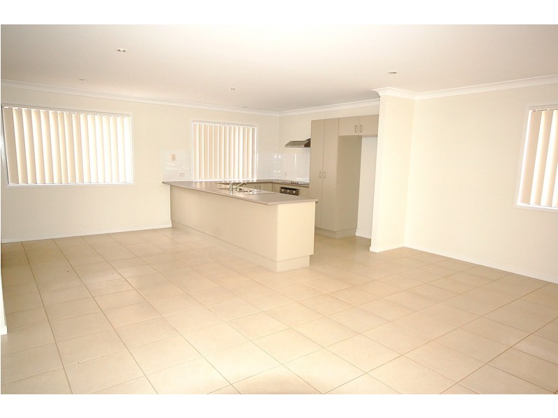 8/118 Samsonvale Road, Strathpine QLD 4500