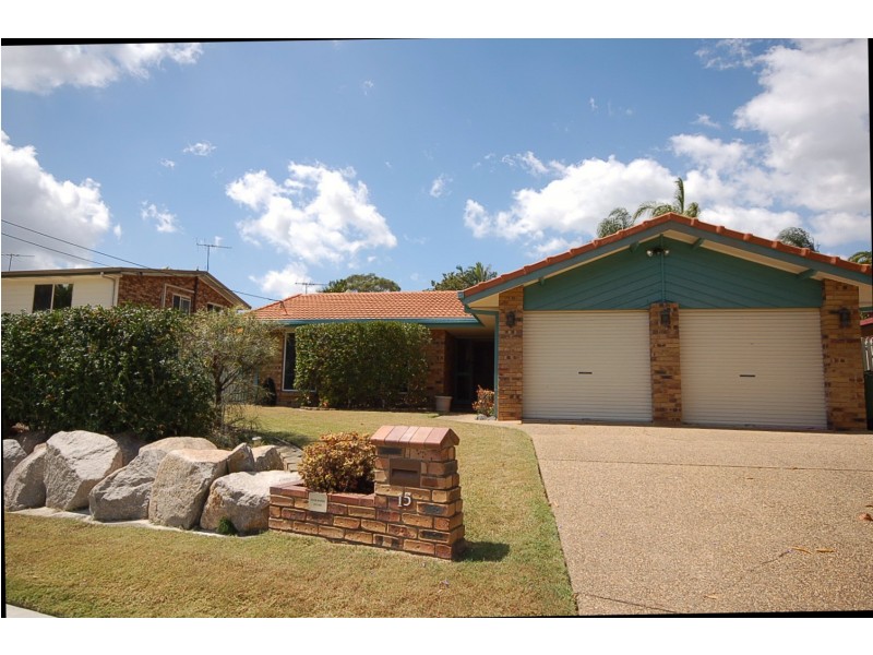 15 Voltaire Cresent, Petrie QLD 4502