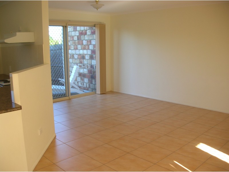 2/12 Slater Avenue, Lawnton QLD 4501