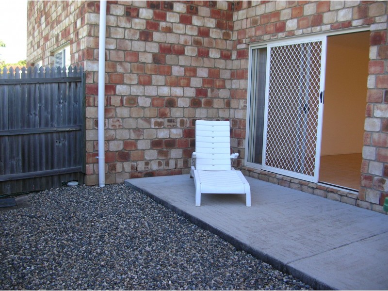 2/12 Slater Avenue, Lawnton QLD 4501