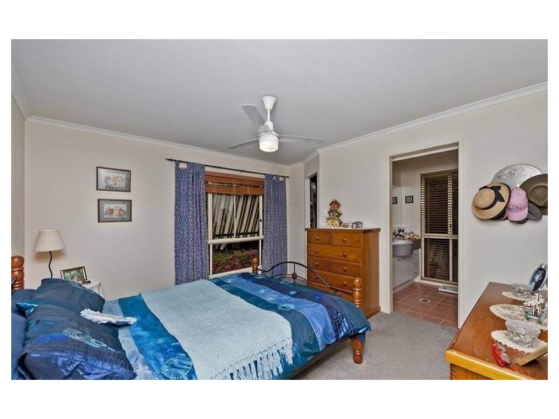 24 Clarendon Street, Strathpine QLD 4500