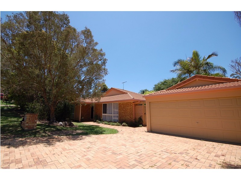 2 Wyara Court, Petrie QLD 4502