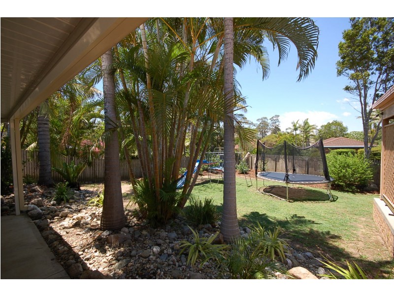 2 Wyara Court, Petrie QLD 4502