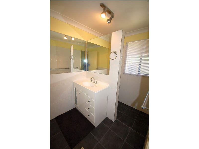 99 Ira Buckby Road West, Cashmere QLD 4500