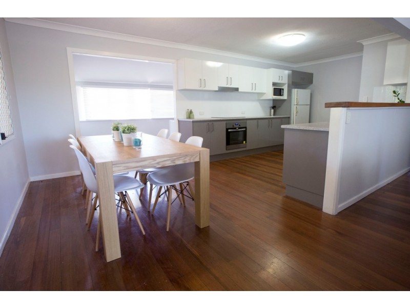 2 Windrest Street, Strathpine QLD 4500