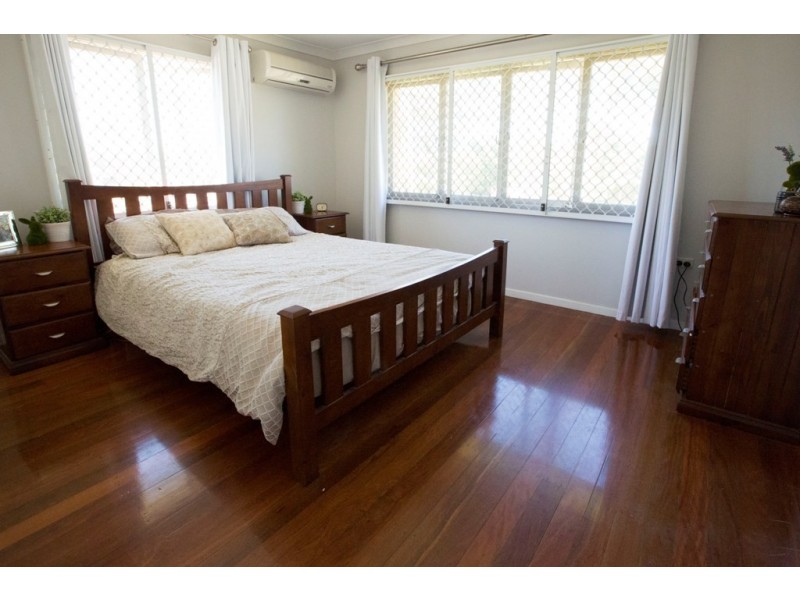 2 Windrest Street, Strathpine QLD 4500