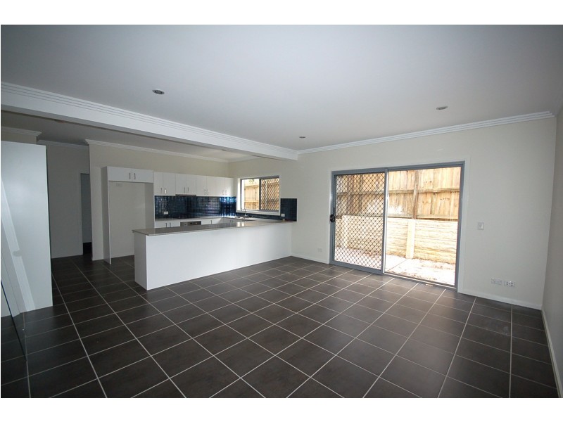 1/5 Pine Valley Drive, Joyner QLD 4500