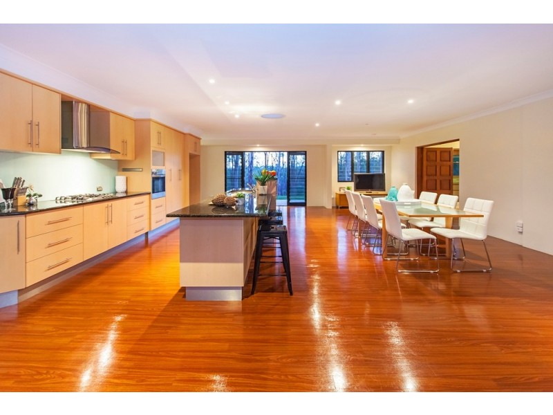 71 Whiteside Road, Whiteside QLD 4503