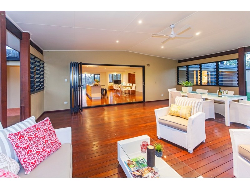 71 Whiteside Road, Whiteside QLD 4503