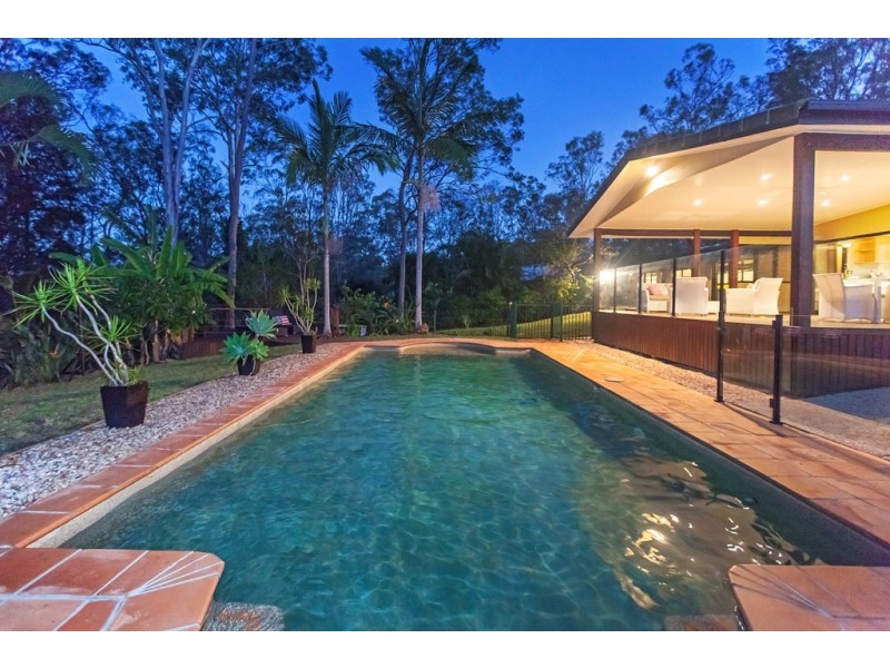 71 Whiteside Road, Whiteside QLD 4503