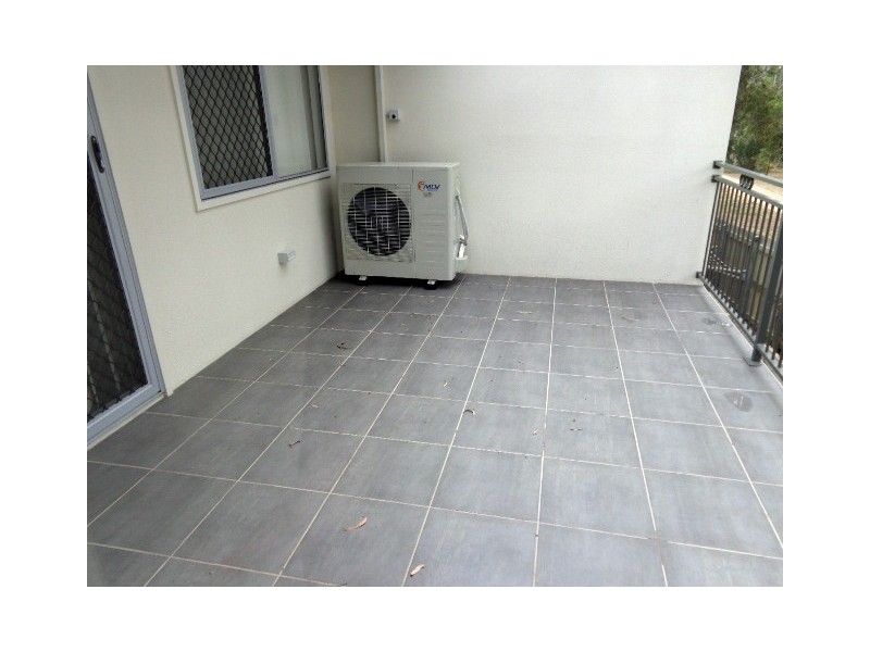 2/5 Pine Valley Drive, Joyner QLD 4500