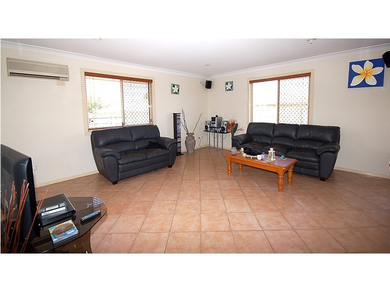 6 Parklane Place, Strathpine QLD 4500