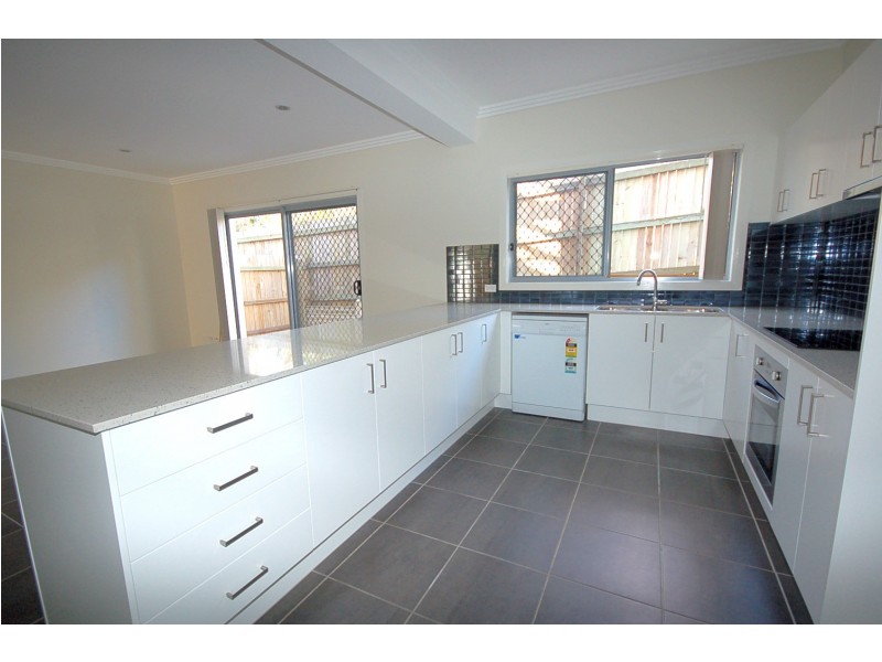 4/5 Pine Valley Drive, Joyner QLD 4500