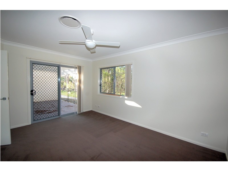 4/5 Pine Valley Drive, Joyner QLD 4500