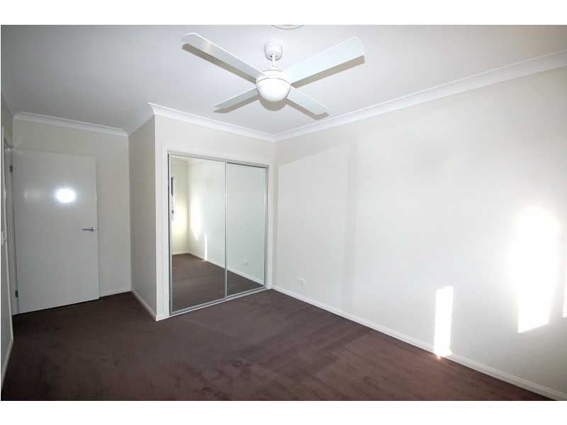 4/5 Pine Valley Drive, Joyner QLD 4500