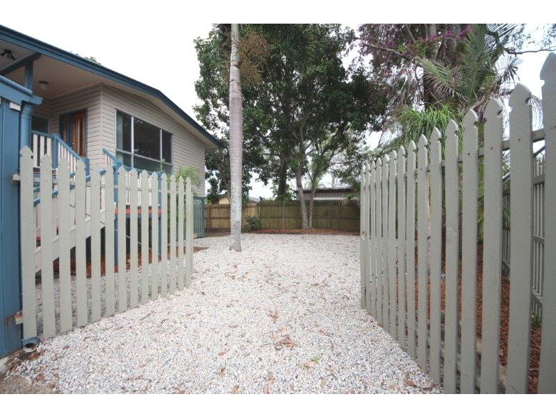 27 Storey Road, Kallangur QLD 4503