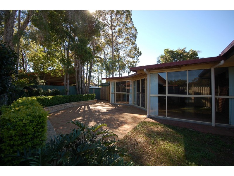 2 Danton Court, Petrie QLD 4502