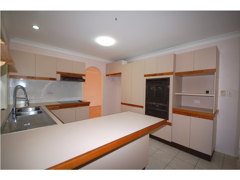 2 Danton Court, Petrie QLD 4502