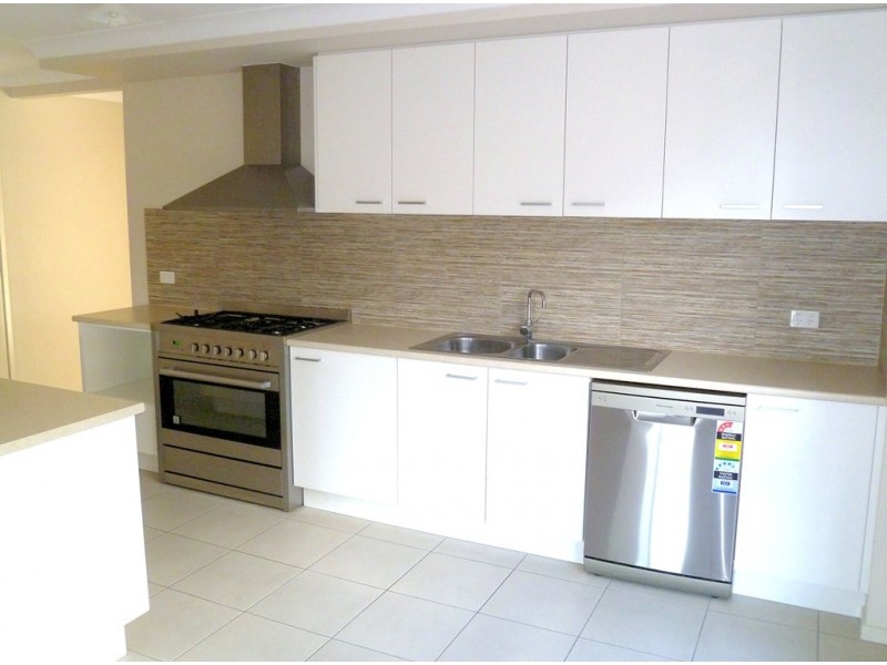 5 Isaac Street, Upper Coomera QLD 4209