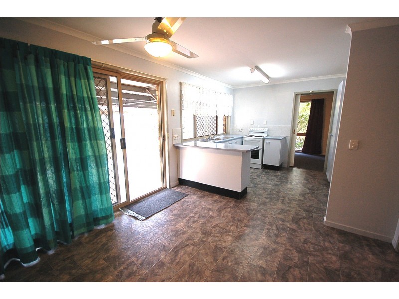 2 Connewarre Court, Petrie QLD 4502