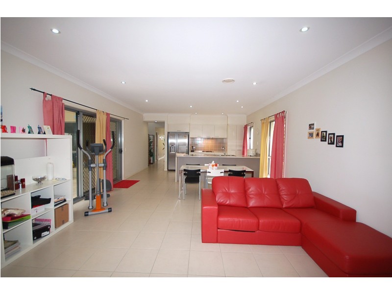 73 Highbridge Circuit, Carseldine QLD 4034