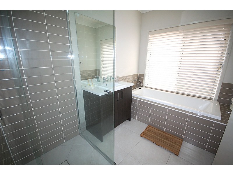 21 Azahar Street, Carseldine QLD 4034